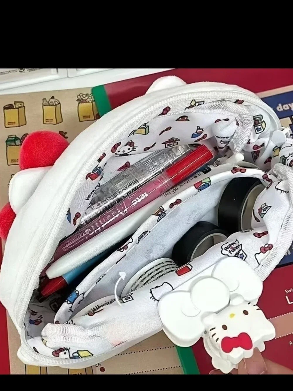 Hello Kitty Cosmetic Bag White